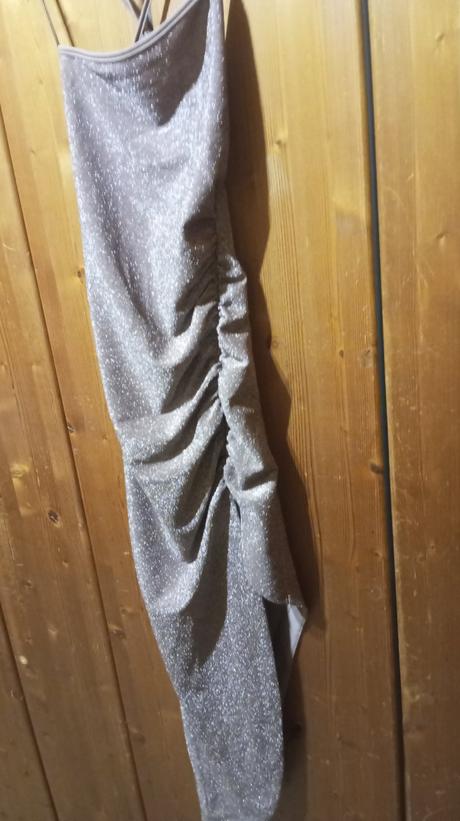 Trblietavé sexi šaty shein, s