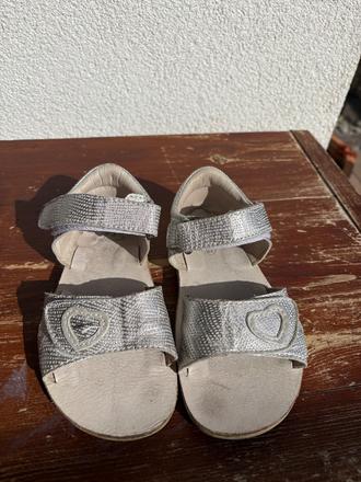 Barefoot sandalky, 28