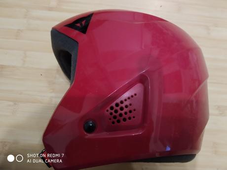 Lyžiarska prilba, dainese,s