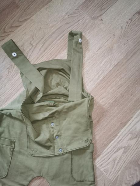 Zelené tepláky na traky, 110