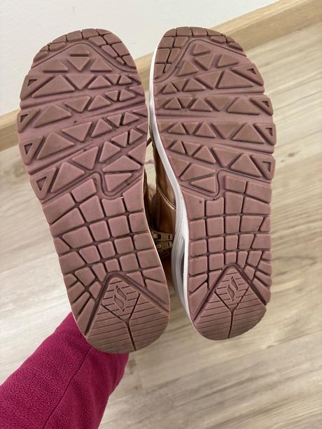 Zimnè topànky, skechers,33