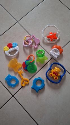 Hryzatka,hrkalky 11kusov, 