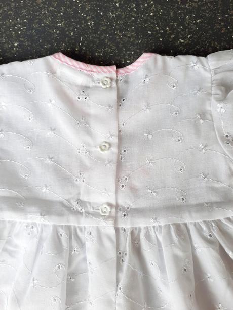 Šatočky + klobúčik + gaťky na plienku na 6-12 mes., 68