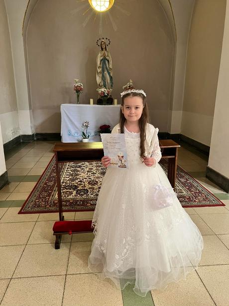 Šaty na 1.sv.prijimanie alebo pre družičku, 140