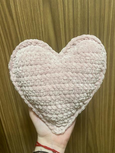 Háčkované srdiečko- mini vankúšik, 