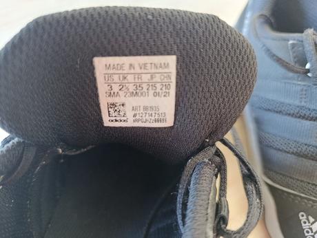 Turistické tenisky, adidas,35