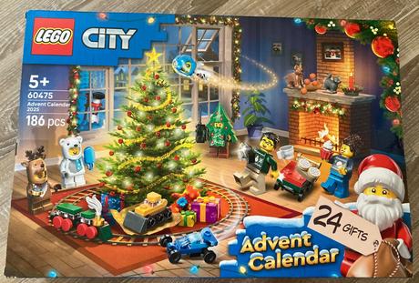 Lego city adventný kalendár 60475,