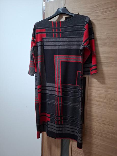 Hrubšie dámske šaty, l