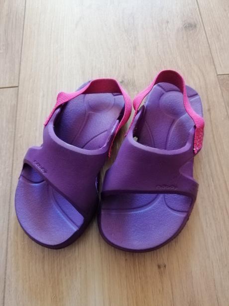 Fialové šľapky, nabaiji,22