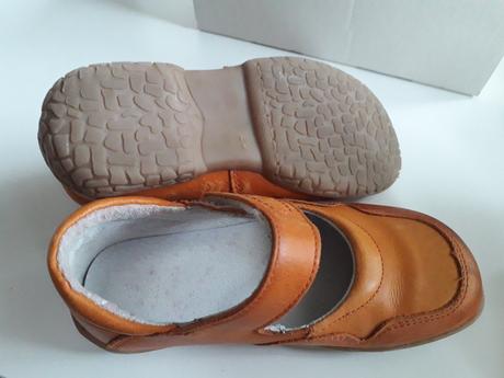 Sandálky, tripos,26