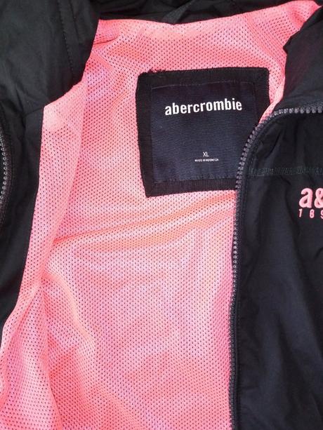 Šuštiaková bunda, abercrombie&fitch,140