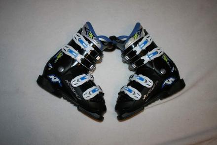 Lyžiarky nordica velkost 30 , vnutorna dlžka 20 c, nordica,30