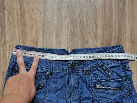 Rifľová sukňa, 26