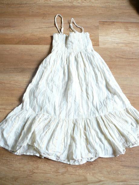 Dievcenske saty, 122