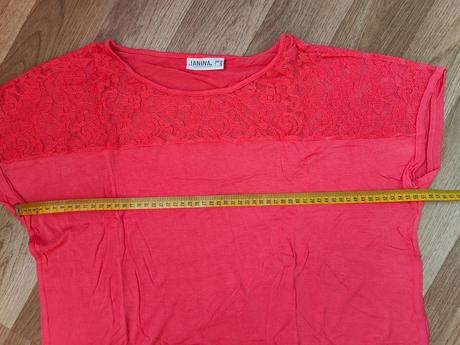 Tričko s čipkou, 44