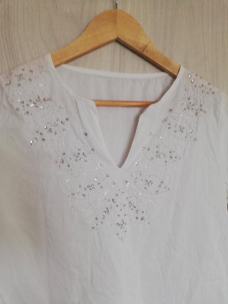 Vyšívaná tunika, 38