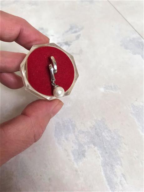 Náušnice s perlou,