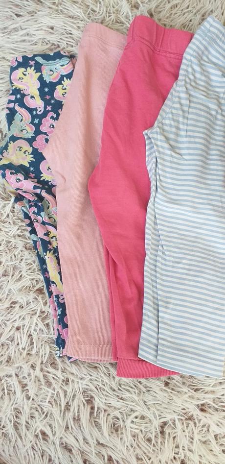 Legíny + červené tepláčiky, 86