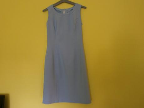 Bledomodré šaty s blejzrom, 40