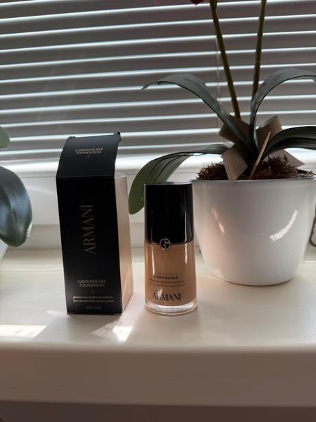 Armani make up new,