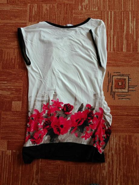 Elegantný tehotenský top, pár krát oblečený, m