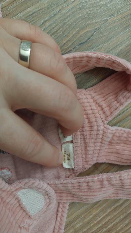 Menčestrová suknička, lupilu,74