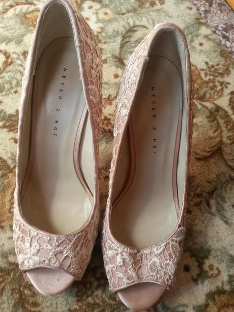 Poltopanky, lodicky otvorena spicka, 37