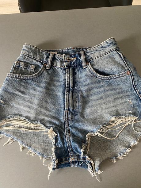 Riflove kratasy, zara,32