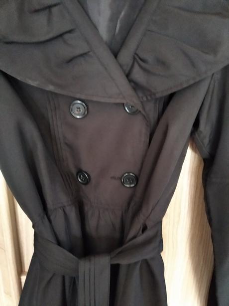 Tenší plášť, 36