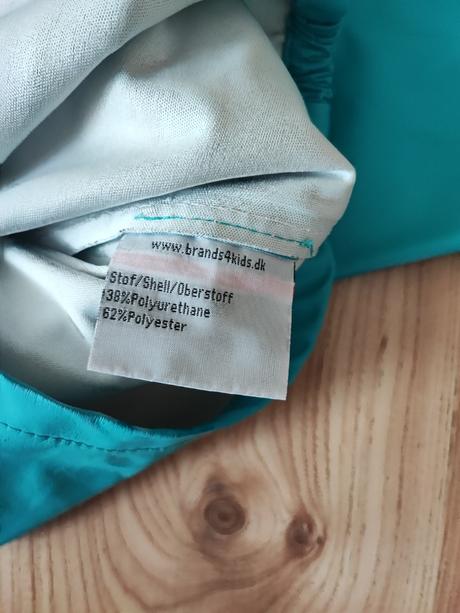 Pogumovana bunda, 104