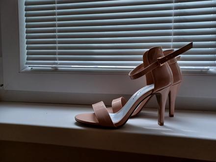 Nenosené sandále.č.36, 36