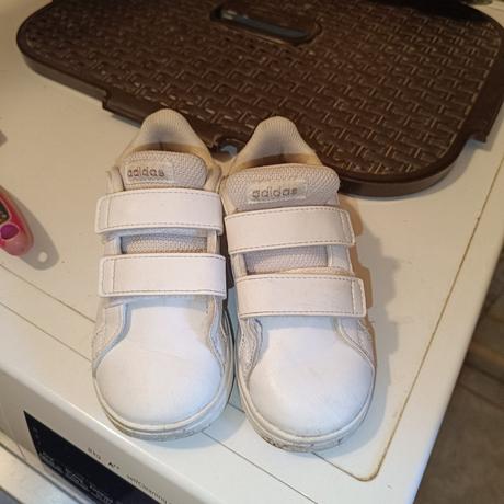 Tenisky adidas 10 eur cena s poštou, adidas,25