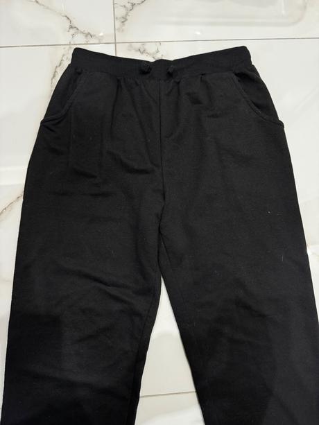 Čierne tepláky 152, sinsay,152