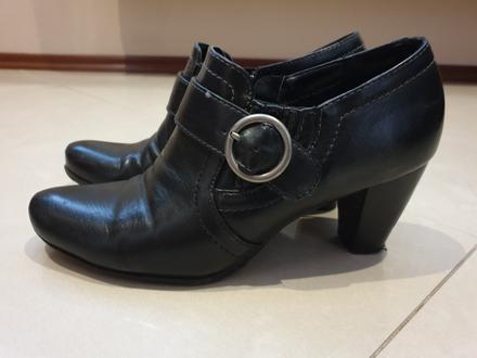 Zachovalé topánky, graceland,37