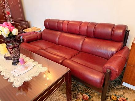 Kožená sedacia súprava, 