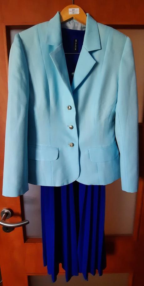 Svetlomodré sako, 40