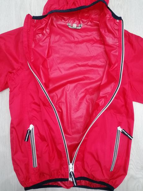 Tenká vetrovka, 140