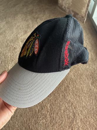 Nhl značková šiltovka chicago blackhawks, reebok