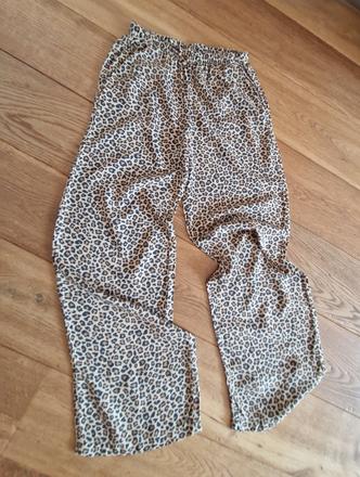 Lahucke nohavice h&m tygrovany print traveller, h&m,146