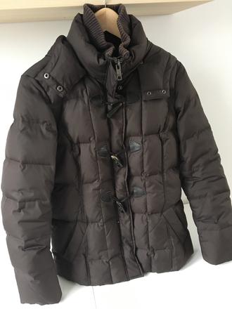 Zimna bunda, esprit,38