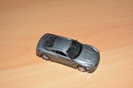 Auto welly nissan gt-r, 