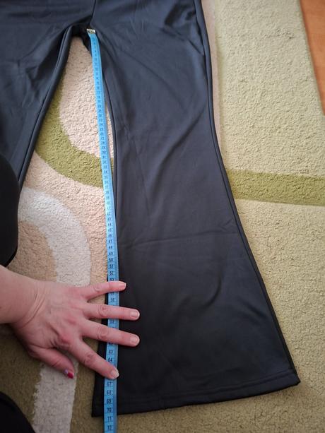 Zateplené lesklé zvonov legíny č.xl, xl