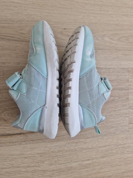 Tenisky, reserved,32