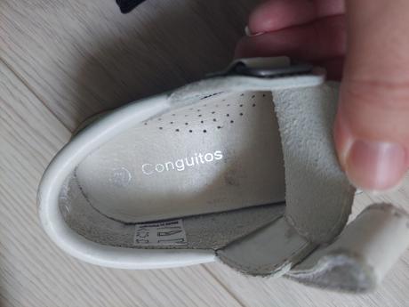 Biele mokasiny conguitos, 22