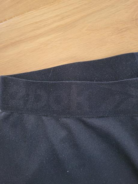 Reebok 3/4 nohavice vo výbornom stave, reebok,m