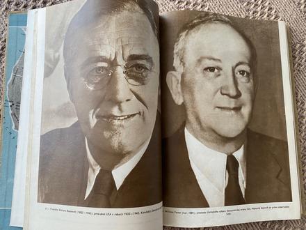 Stará retro kniha usa spojené štáty americké,