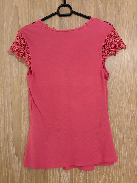 Tricko s krajkou v dekolte s visackou, orsay,s