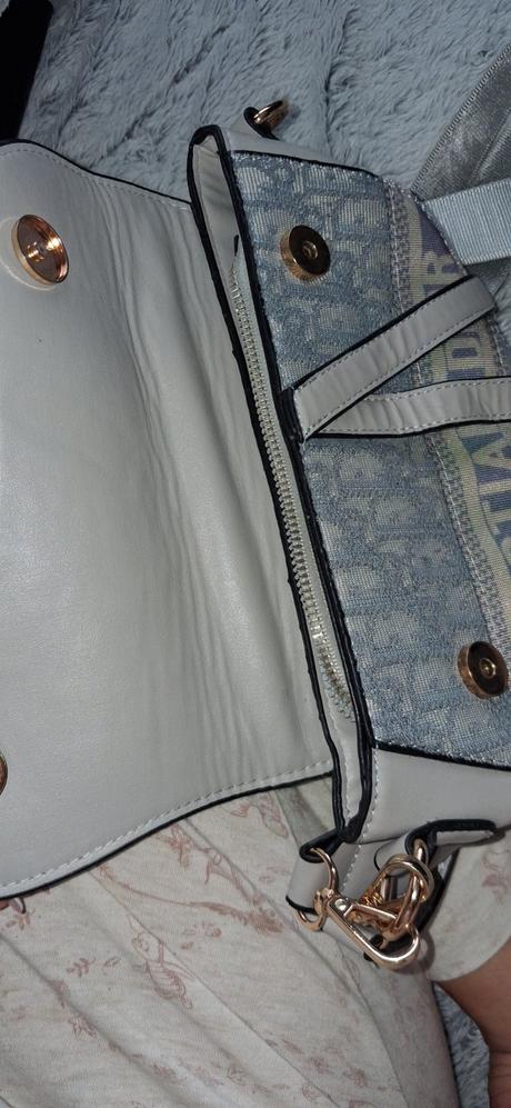 Kabelka nenosena dior, dior