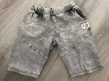 Chlapcenske kraťasy, 140