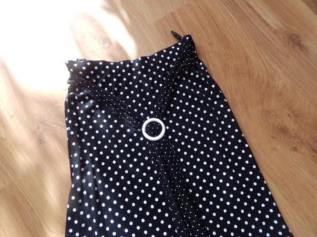 Zaujímavá suknička, s